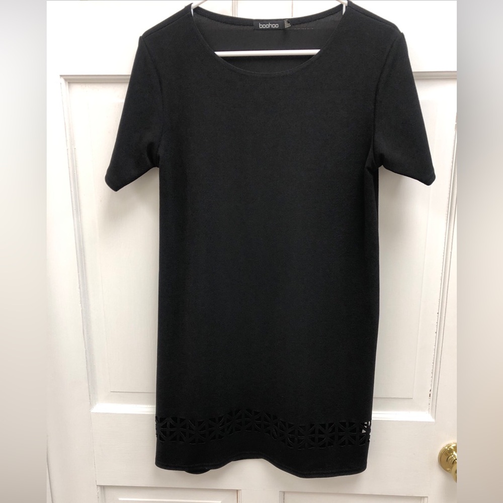 Boohoo LBD Black Short Sleeve Dress with Cutout Hem 8
